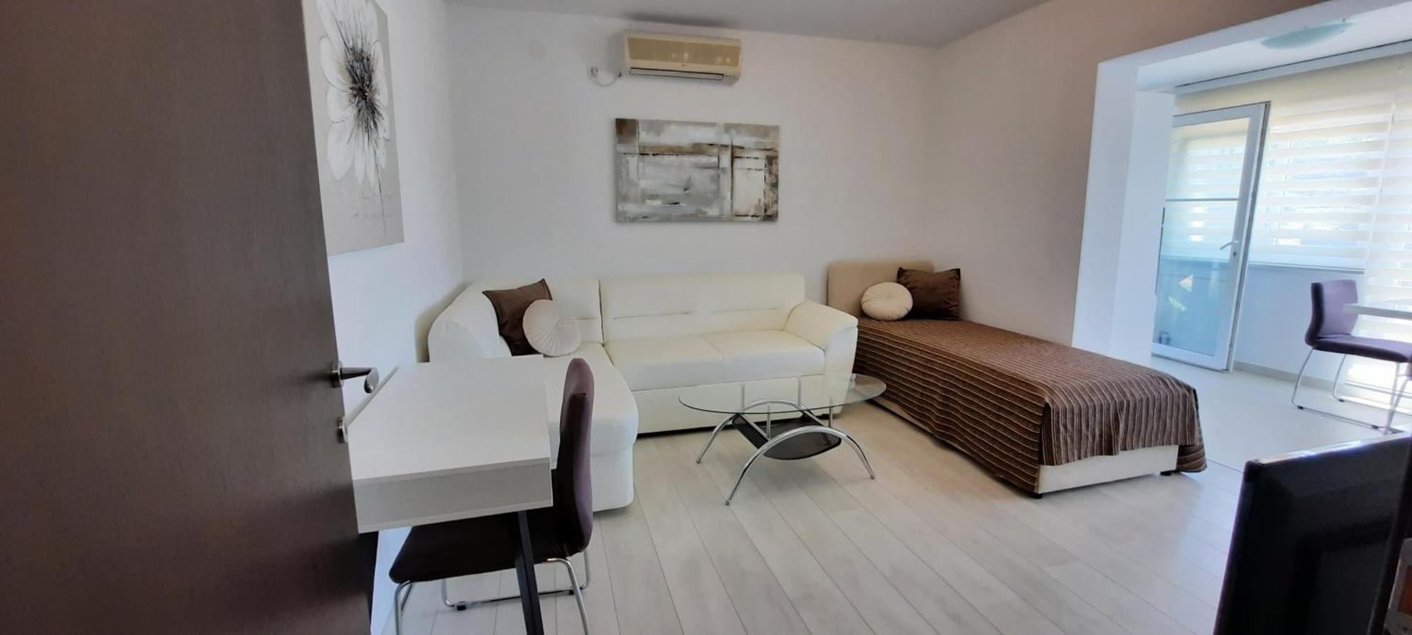 Apartments Myrjam Baska  Exterior photo